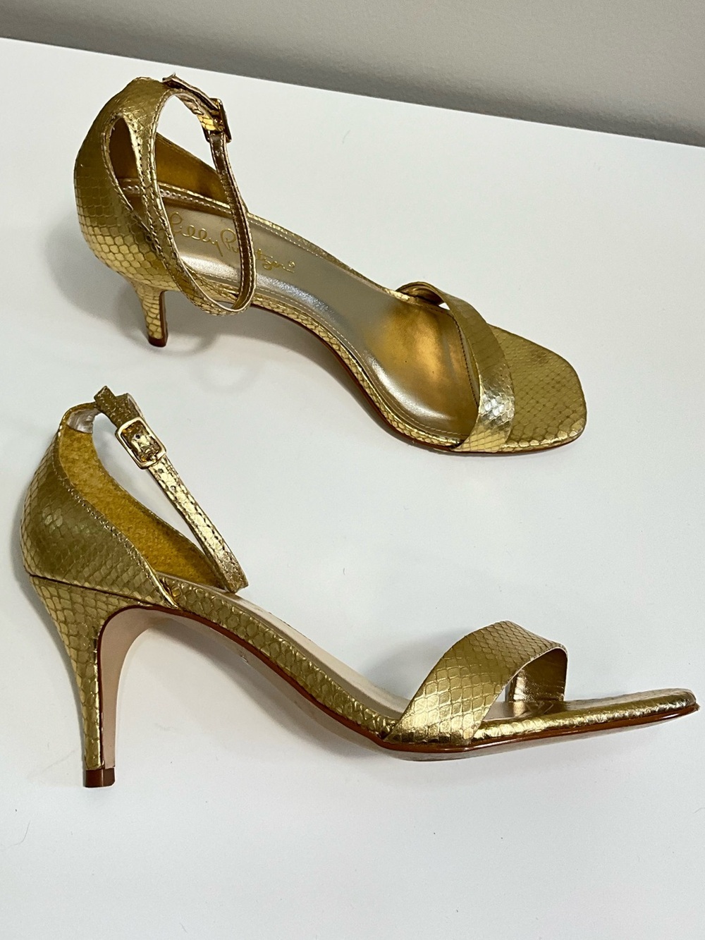 LILLY PULITZER Gold Metallic Snakeskin Embossed Ankle Strap Heels Size 8M